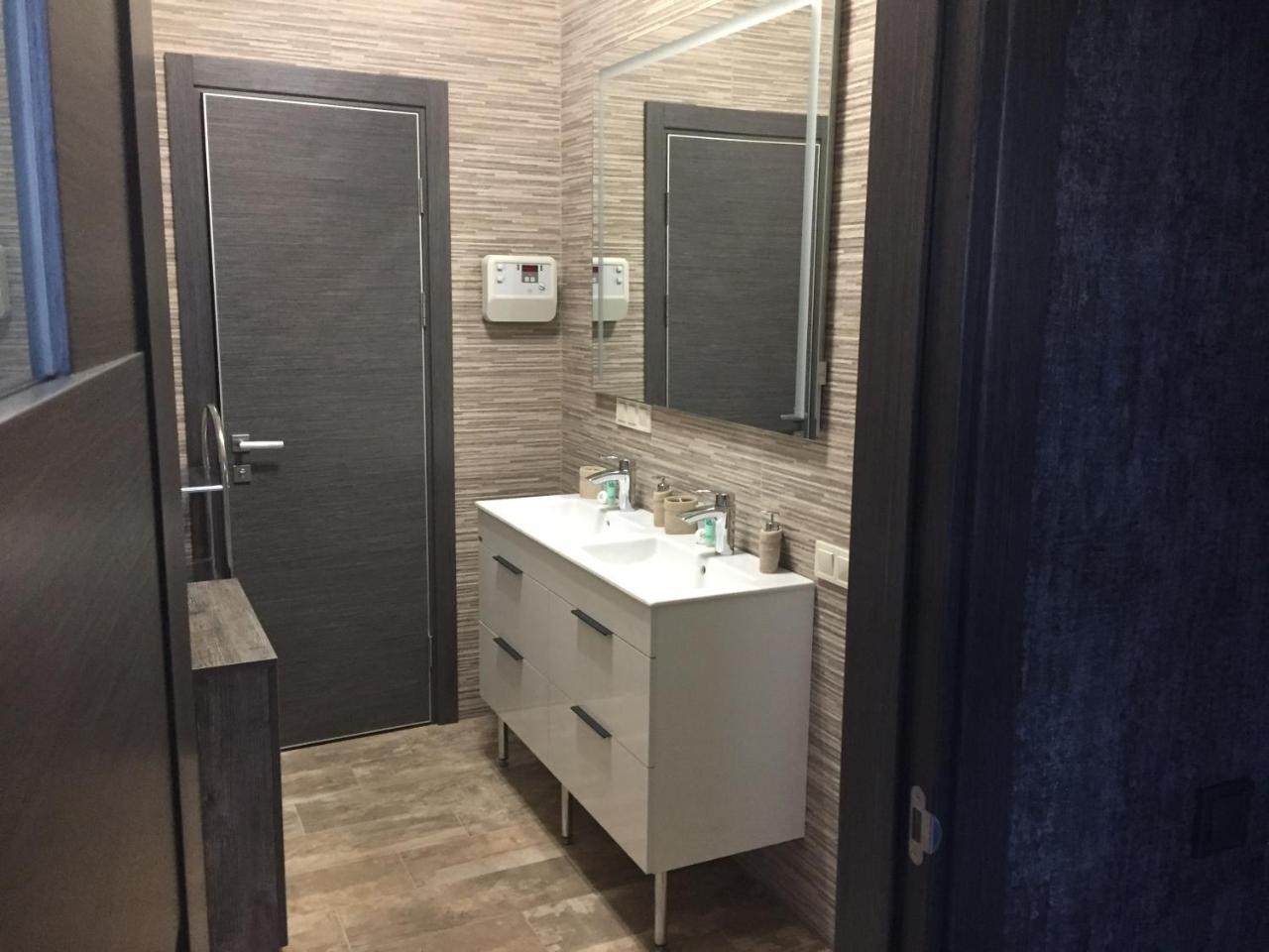 קייב Apart Hotel Lake Apartments מראה חיצוני תמונה